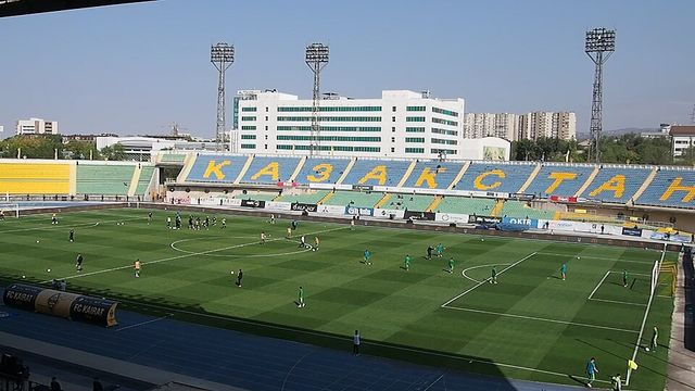 Ortalıq Stadion